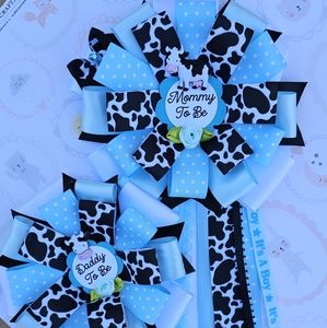 Mom to be baby shower mum,cow baby shower pin,it's a boy mom to be mum
